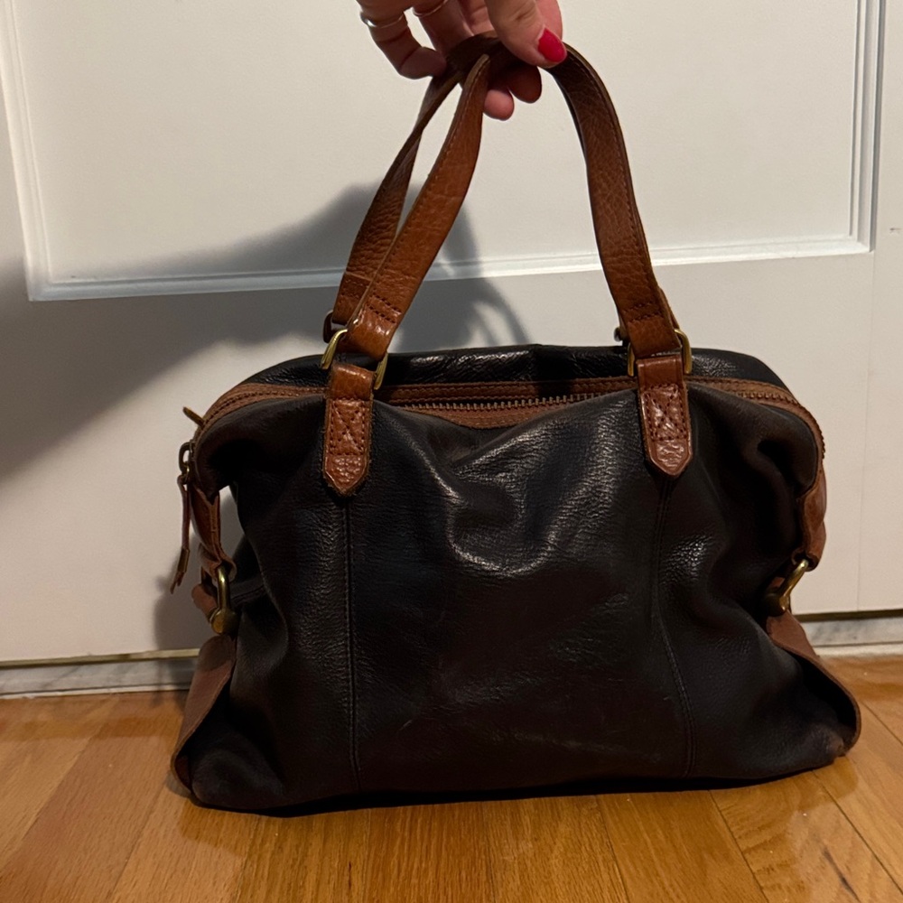 100% leather vintage Madewell Brown and Black Leather Handbag with gold hardware